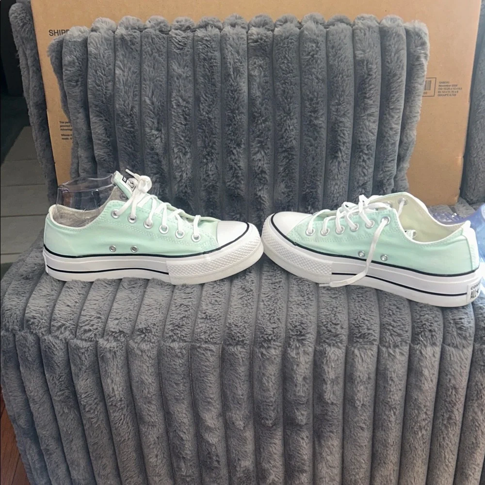 Light Teal Converse Platforms size 8 - Picture 1 of 10